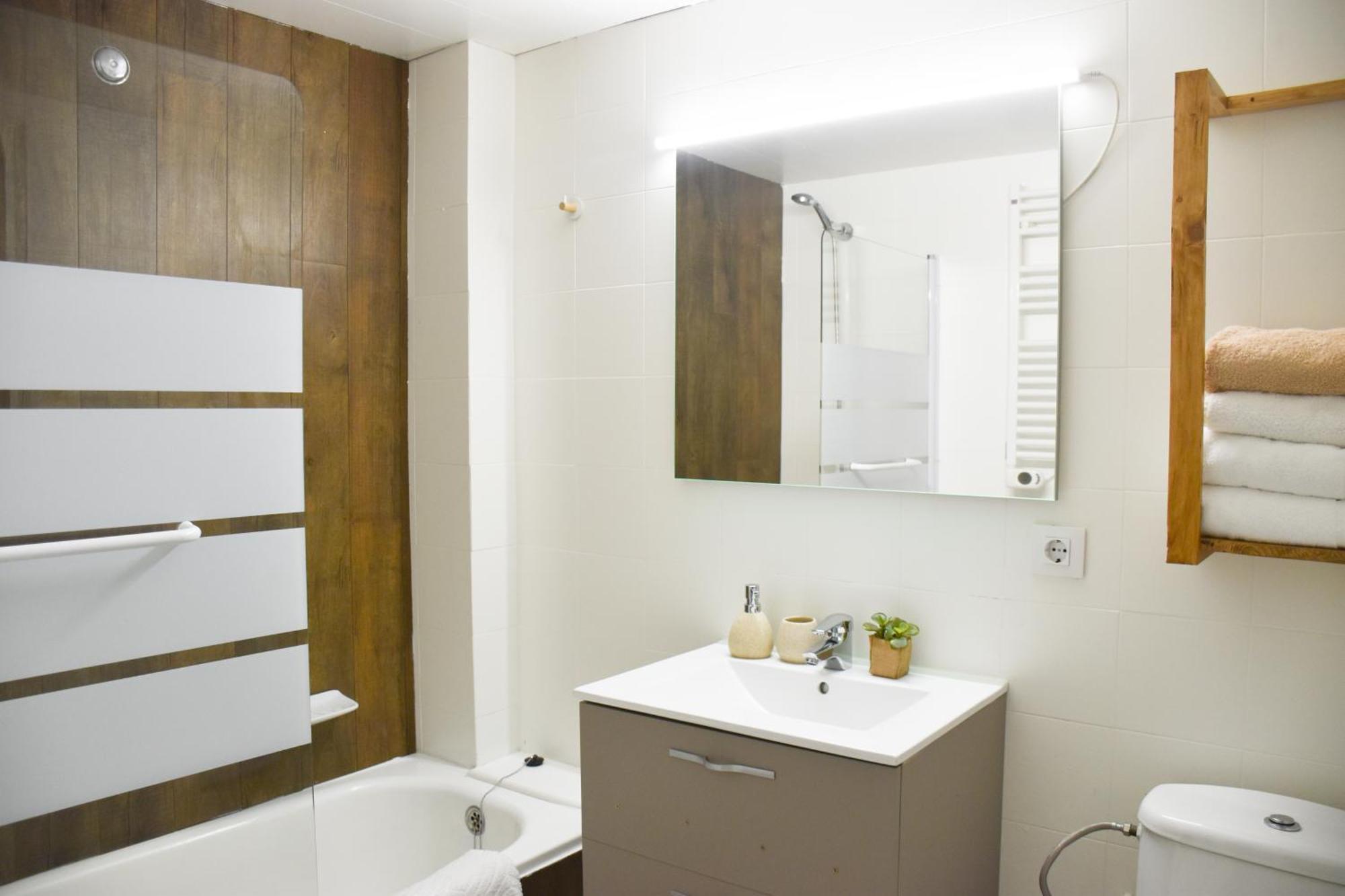 La Neu Studio Neuf Pour 4 Pax En Centre Ville Pas De La Casa Exterior photo